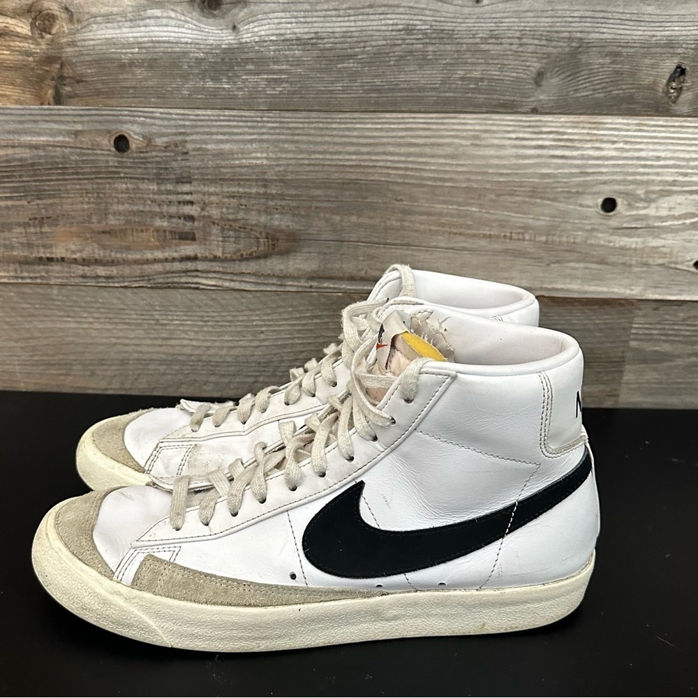 Nike Blazer Mid 77 Women's Size 11 White Casual Sneakers Shoes CZ1055-100